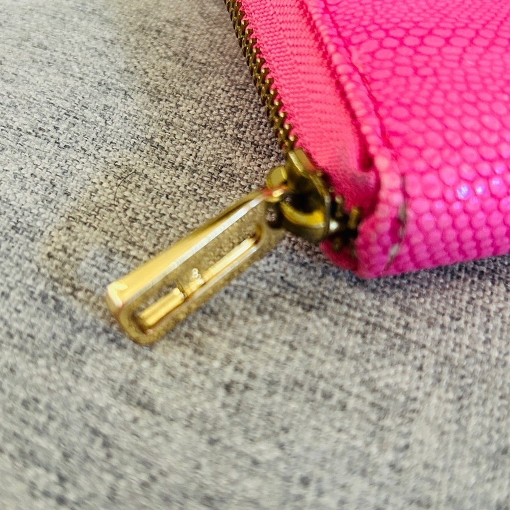 Juicy Couture Pink Chic Card Wallet - Picture 4 of 9